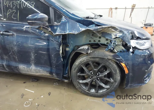 2C4RC1FG0MR593315: 44399028