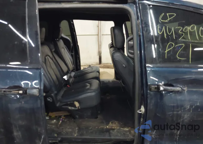 2C4RC1FG0MR593315: 44399028