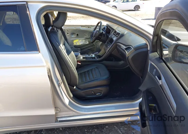 3FA6P0CD3KR236543: 44399031