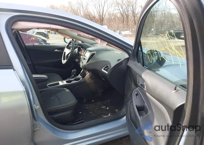 1G1BC5SM8H7215649: 44399052