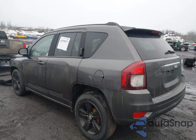 1C4NJCBBXFD171696: 44399070