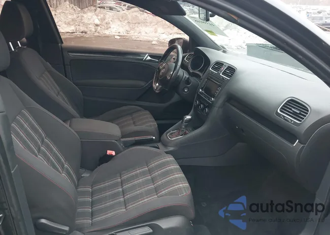 WVWFD7AJ8CW085301: 44399108