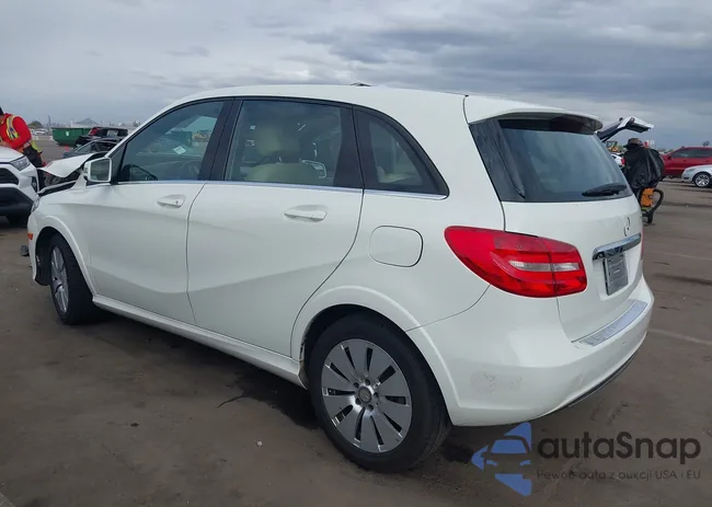 WDDVP9AB1EJ003468: 44399145