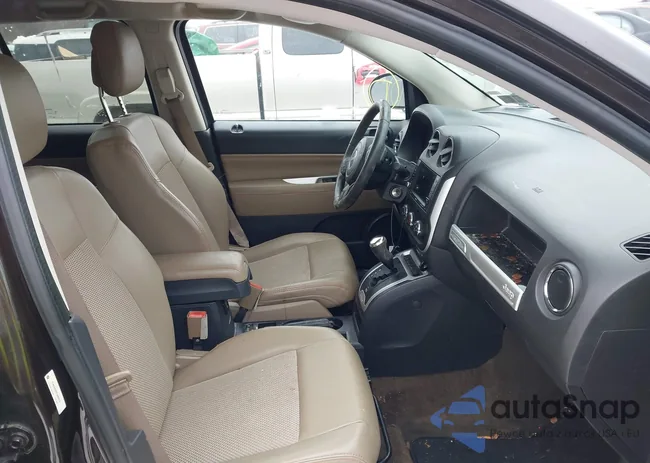 1C4NJDEB2ED689012: 44399227