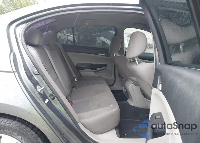 1HGCP2F36CA079146: 44399228