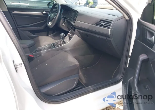 3VWC57BU6KM064970: 44399254