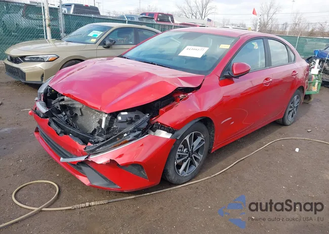 3KPF24AD8RE808324: 44399277