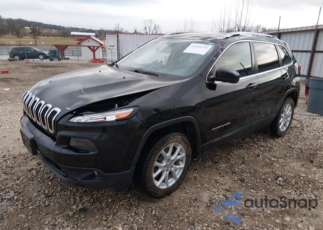 1C4PJLCB9HD235933: 44399320