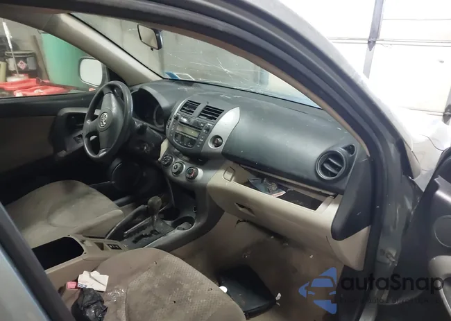 JTMBD33V485151976: 44398451