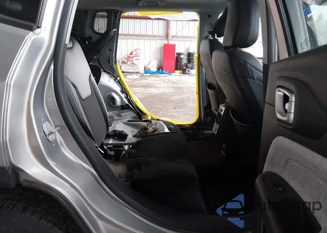 3C4NJDBBXNT110489: 44398596