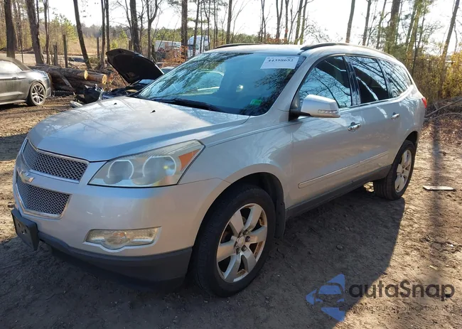 1GNKRLED6BJ239990: 44398652