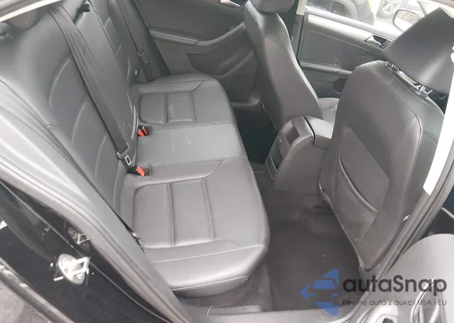 3VWDB7AJ7HM323768: 44400013