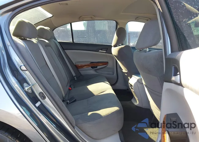 1HGCP2F71CA055050: 44400072