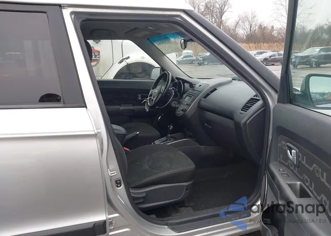 KNDJT2A66D7524518: 44400084