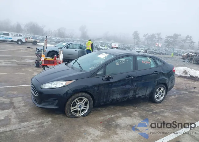 3FADP4BJ8HM152990: 44400245