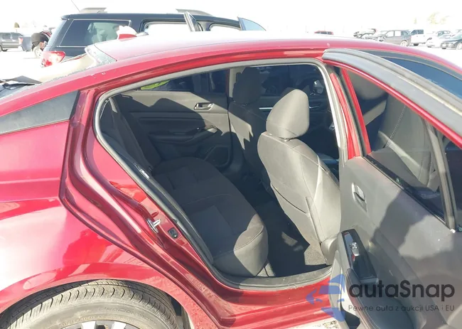 1N4BL4DW9PN316490: 44400262