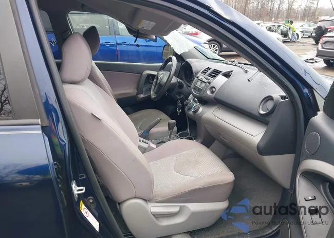 JTMBD33V276027407: 44400345