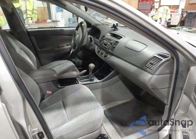 4T1BF32KX4U581783: 44400348