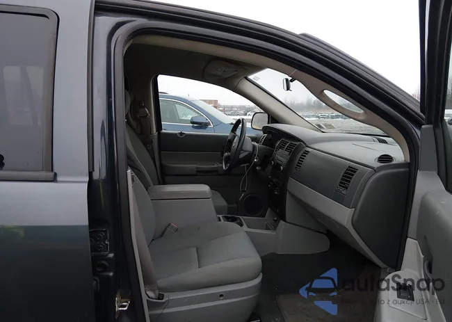 1D8HB38P09F715341: 44400426