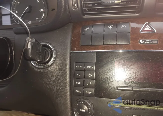 WDBRF84J55F577715: 44399509