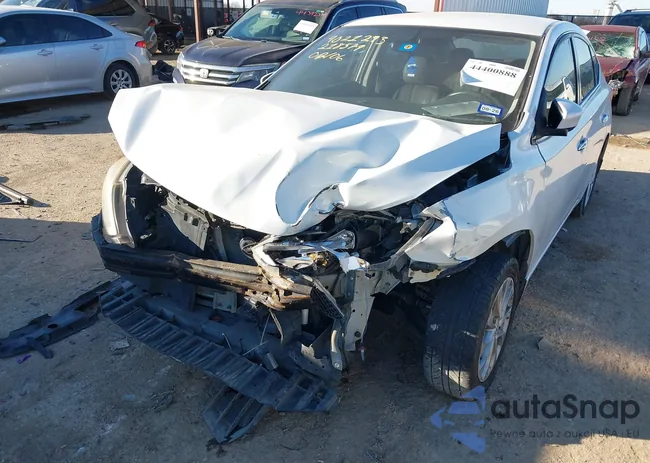 3N1AB7AP0JY218579: 44400888