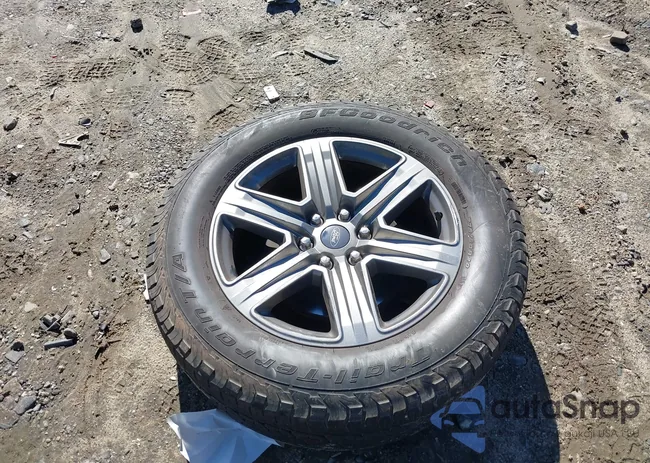 1FTEW1EPXLKF44174: 44400933