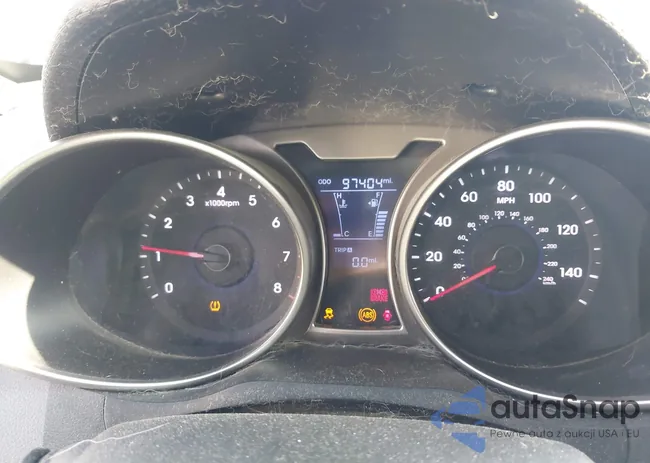 KMHTC6AD8CU064157: 44400945