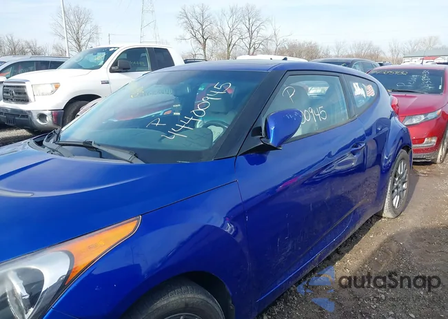 KMHTC6AD8CU064157: 44400945