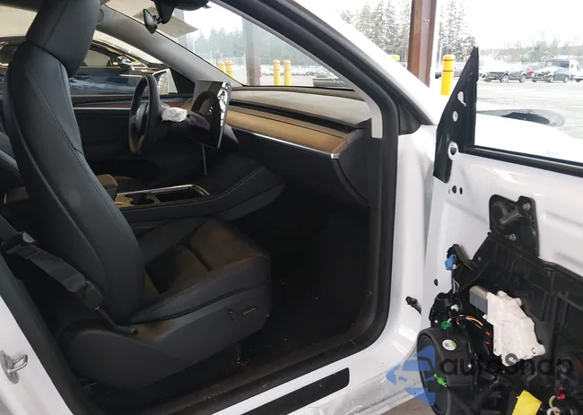 7SAYGDEE6RF155504: 44400946