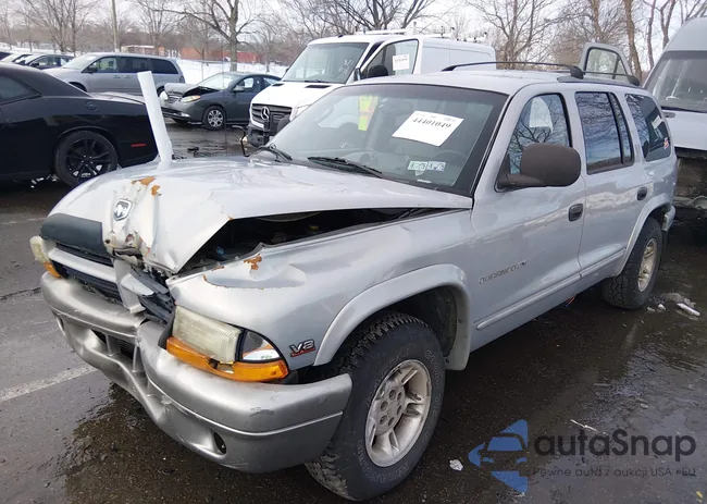 1B4HS28Z3YF132610: 44401049