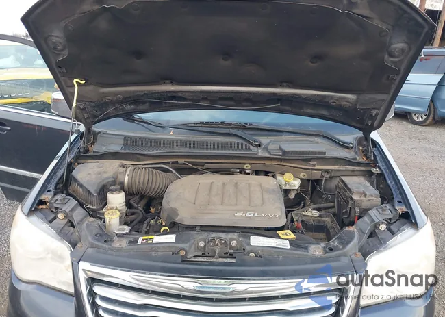 2C4RC1CG6DR621512: 44401052