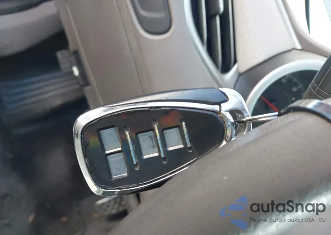 1G1ZB5ST0HF120582: 44401059