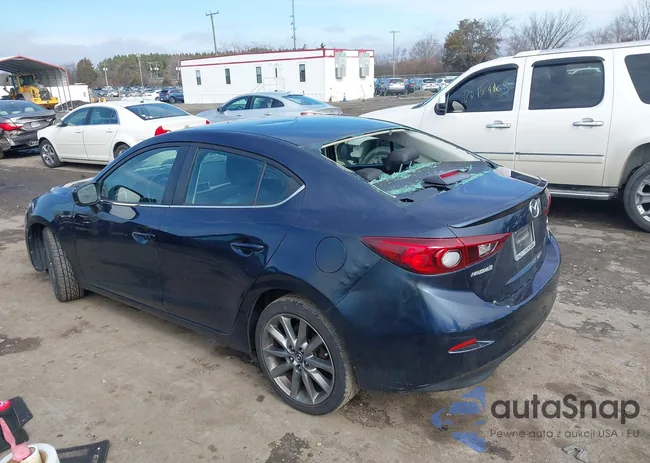 3MZBN1V35JM266046: 44401077