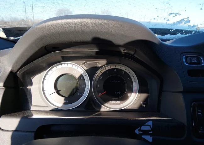 YV4902BZ7D1163112: 44401265