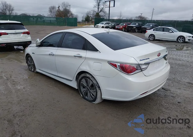 KMHEC4A4XDA092655: 44401282