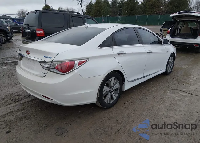 KMHEC4A4XDA092655: 44401282