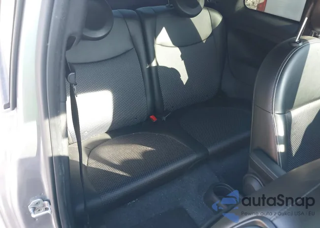 3C3CFFGE8HT579984: 44401364