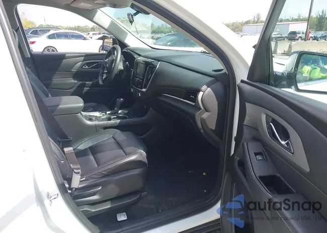 1GNERFKW2KJ260176: 44401376