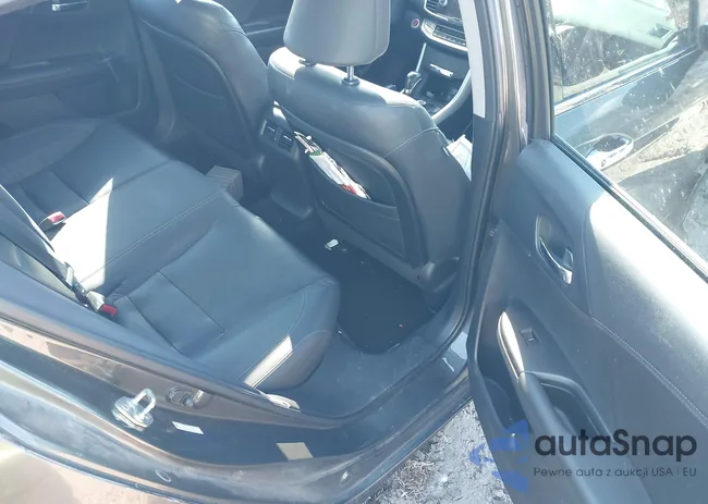 1HGCR3F81DA007557: 44401384