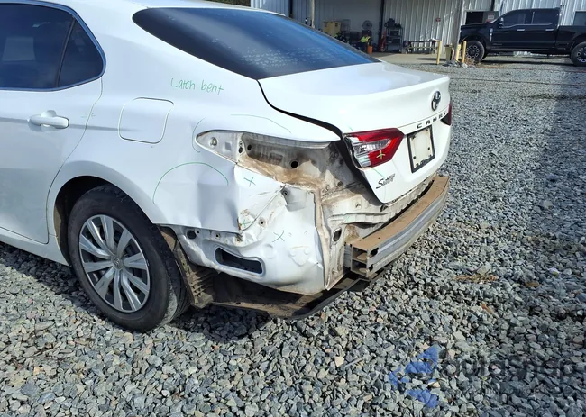 4T1B11HK3JU639044: 44401396