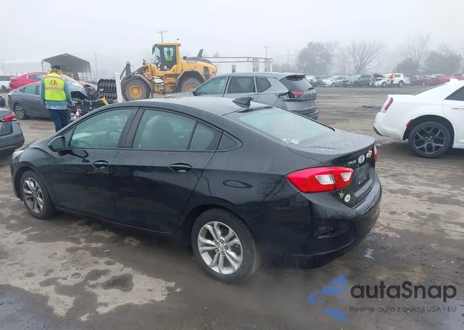 1G1BE5SM8K7132353: 44400451