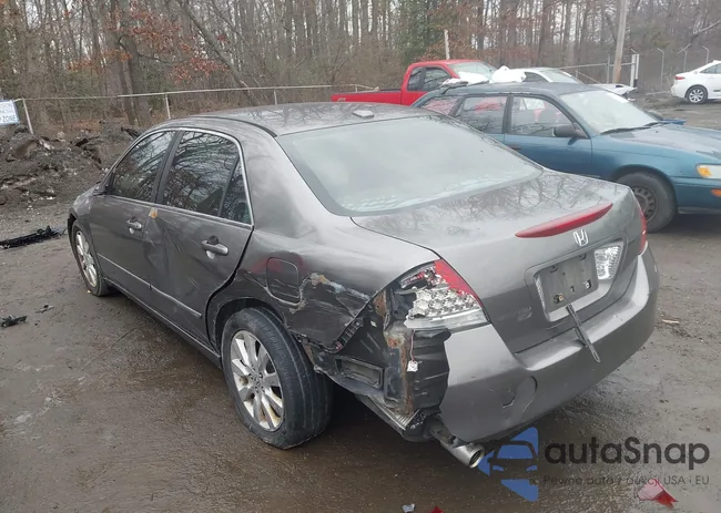 1HGCM66827A071918: 44400552