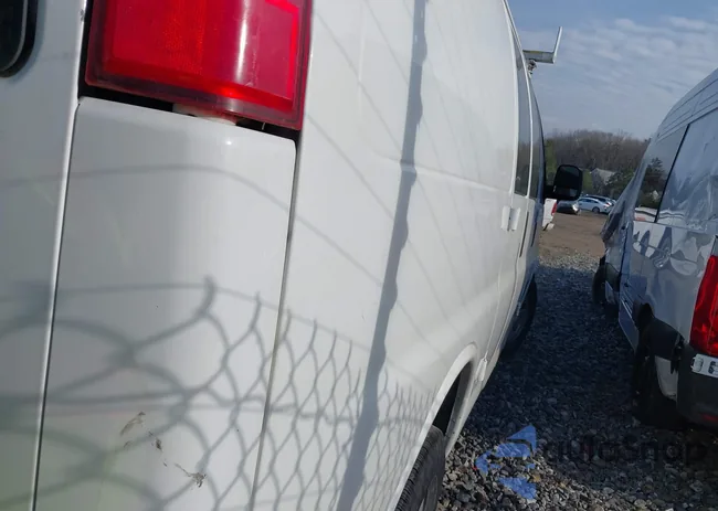 1GCWGAFF4H1117383: 44400574