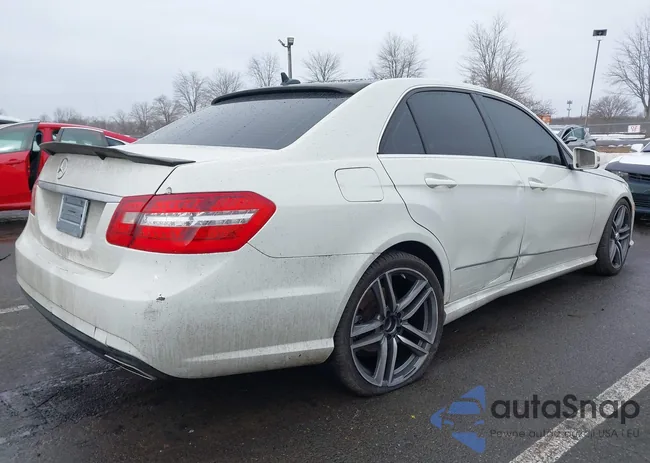 WDDHF8HB3BA374580: 44400624