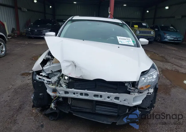 1FADP3N28DL359437: 44400761