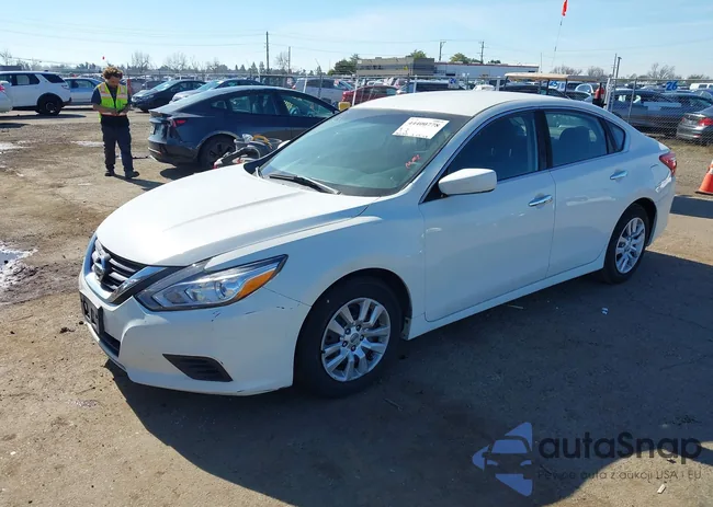 1N4AL3AP5GC151522: 44400778