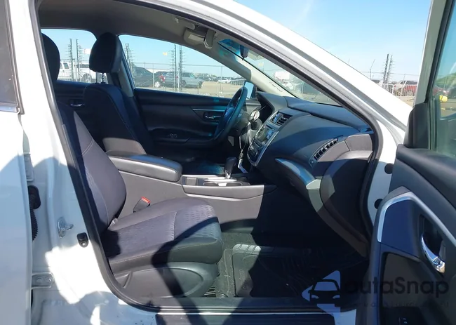 1N4AL3AP5GC151522: 44400778