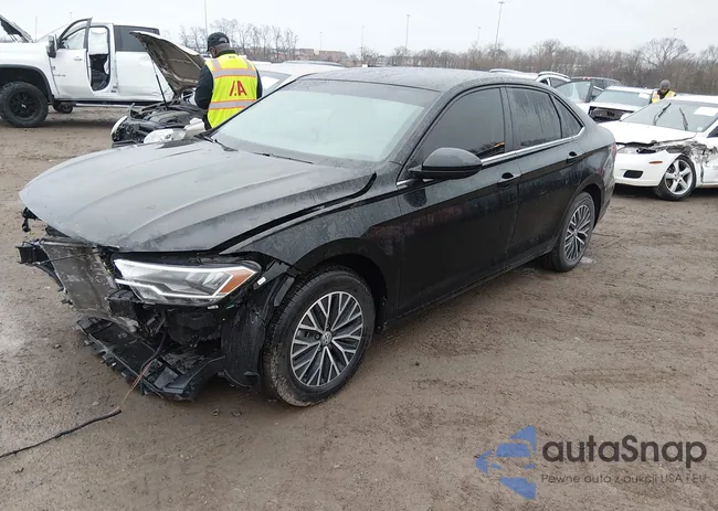 3VWC57BU4MM087604: 44400804