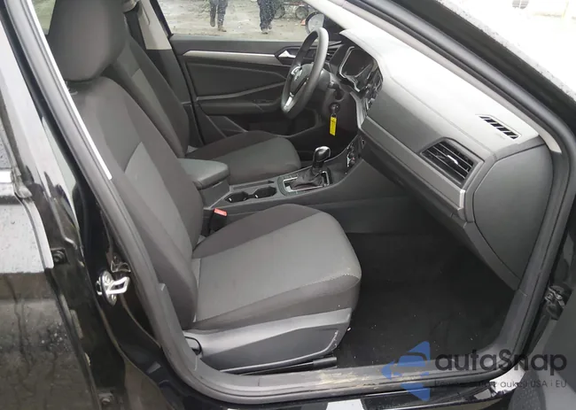 3VWC57BU4MM087604: 44400804