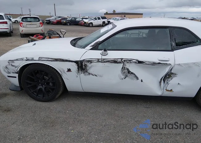 2C3CDZFJ0GH102222: 44401843